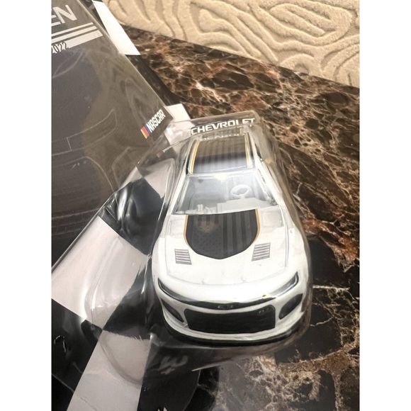 Lionel Racing Nascar Authentic Next Gen Test Car 1:64 Diecast 2022 Wave 1 - Picture 10 of 11